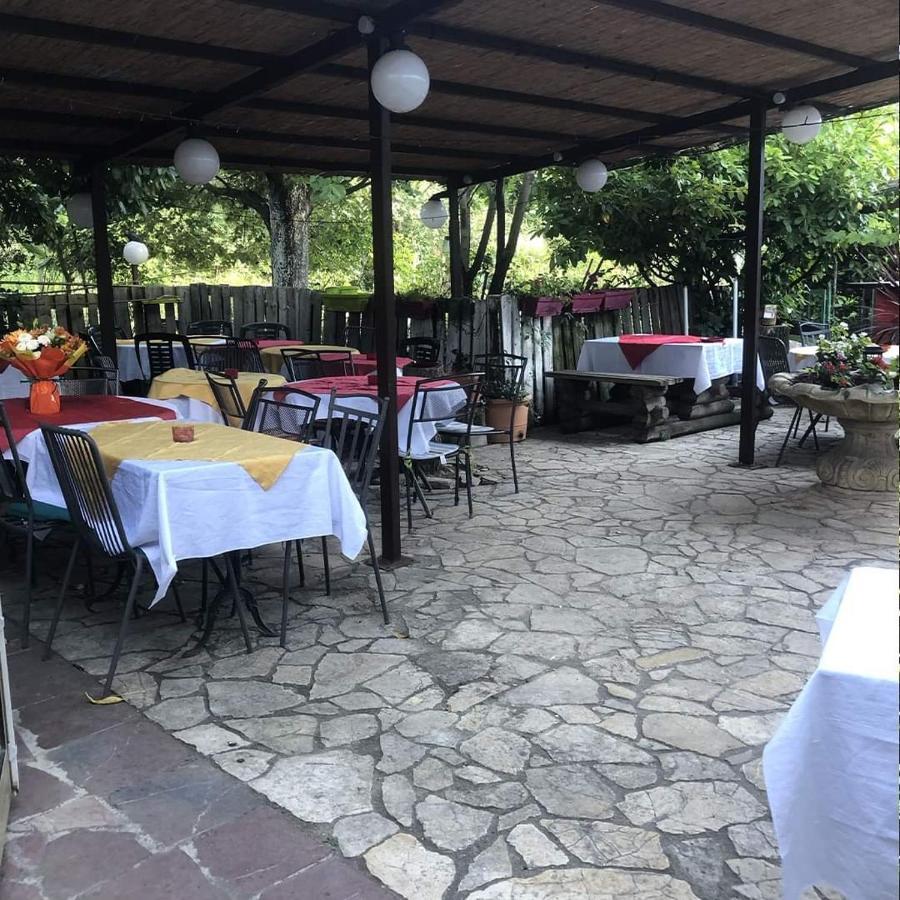 Domaine Du Berange Hotel Saint-Geniès-des-Mourgues Eksteriør billede